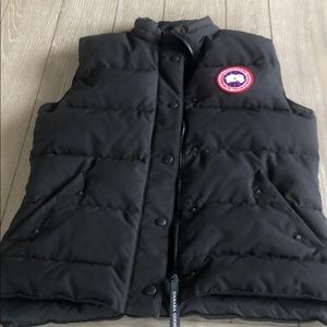 Canada Goose vest - barely worn ladies medium